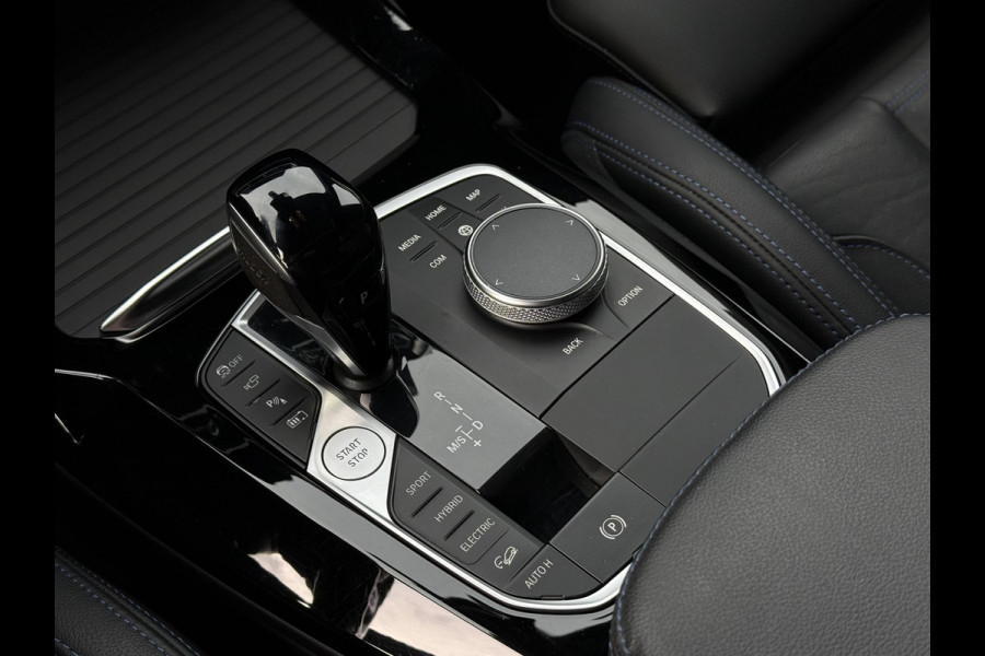 BMW X3 xDrive30e M SPORT | ELEKTR. STOELEN | PANORAMA | M SPORT REMMEN | HEAD UP | KEYLESS |