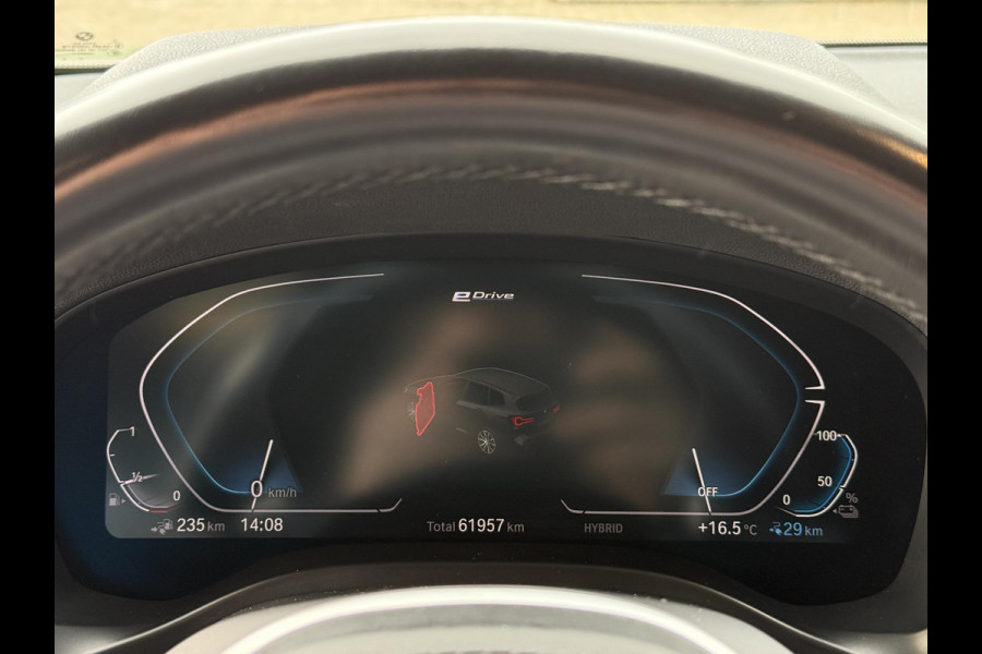 BMW X3 xDrive30e M SPORT | ELEKTR. STOELEN | PANORAMA | M SPORT REMMEN | HEAD UP | KEYLESS |