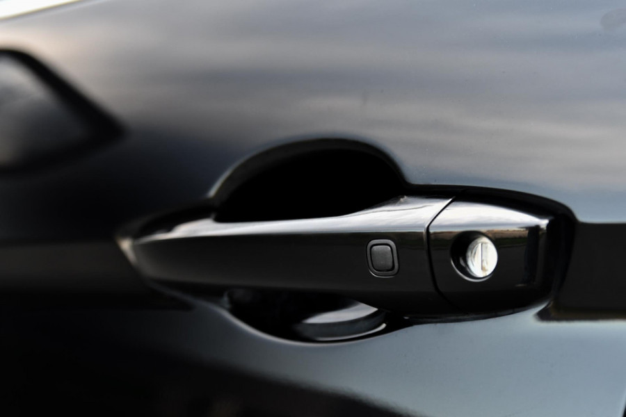 Mitsubishi Eclipse Cross 2.4 PHEV Instyle. Leder, Elek stoelen, HUD, ACC, 360, Carbon, Stuurvw, Trekhaak, Dodeh, CarPlay!