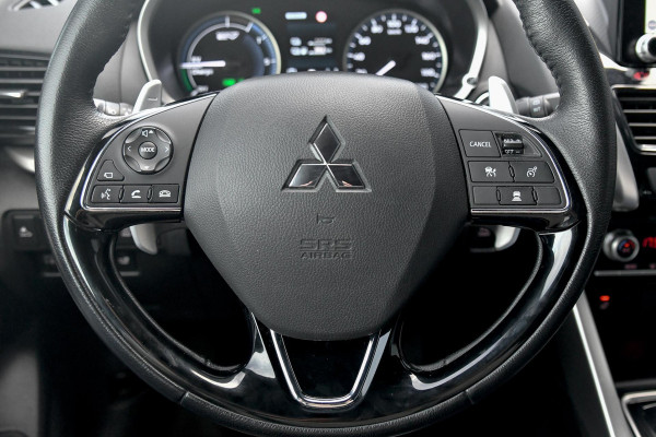 Mitsubishi Eclipse Cross 2.4 PHEV Instyle. Leder, Elek stoelen, HUD, ACC, 360, Carbon, Stuurvw, Trekhaak, Dodeh, CarPlay!