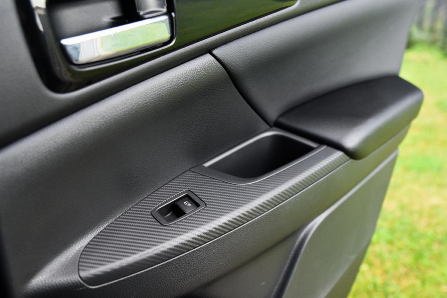 Mitsubishi Eclipse Cross 2.4 PHEV Instyle. Leder, Elek stoelen, HUD, ACC, 360, Carbon, Stuurvw, Trekhaak, Dodeh, CarPlay!