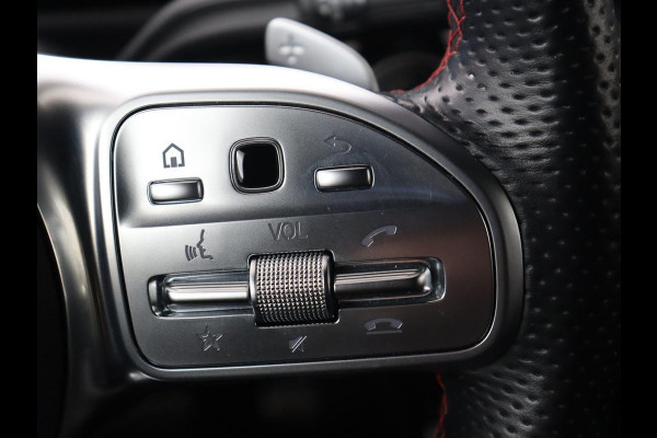 Mercedes-Benz A-Klasse 250e AMG Limited | Carplay | Stoelverwarming | Camera | Leder/Alcantara | Navigatie | Park Assist | Sfeerverlichting | Full LED | Climate control | Widescreen | Cruise control | PHEV | Plug In