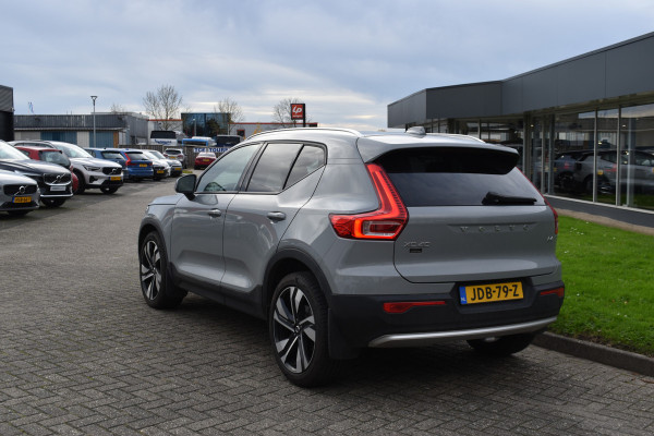 Volvo XC40 B4 211PK Automaat Core | ACC | 20"LMV | Trekhaak | BLIS | Camera | Stoelverwarming | Stuurverwarming |