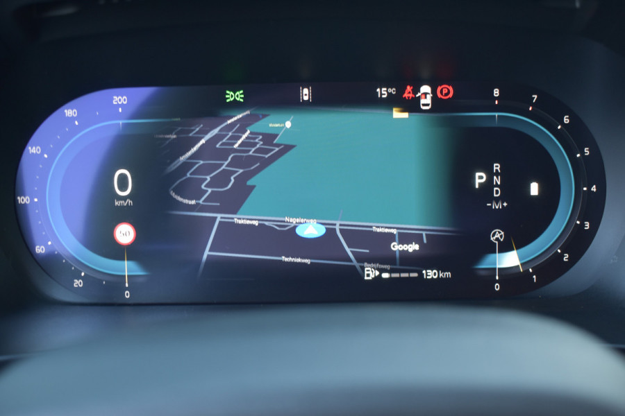 Volvo XC40 B4 211PK Automaat Core | ACC | 20"LMV | Trekhaak | BLIS | Camera | Stoelverwarming | Stuurverwarming |