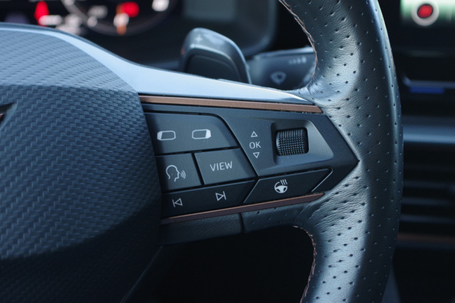 CUPRA Leon Sportstourer 1.4 e-Hybrid VZ 245 PK Adrenaline, Adap. Cruise Control, WInterpakket, LED, Keyless