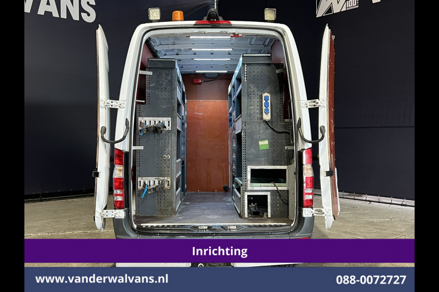 Mercedes-Benz Sprinter 314CDI 143pk L2H2 inrichting Euro6 Airco | Camera | Navigatie | 2800kg Trekhaak Omvormer Cruisecontrol, Chauffeursstoel, Parkeersensoren