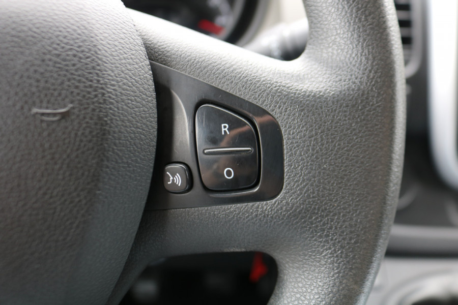 Renault Trafic 1.6 dCi 120pk L2 H1 Airco Trekhaak Imperiaal