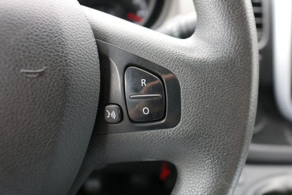 Renault Trafic 1.6 dCi 120pk L2 H1 Airco Trekhaak Imperiaal
