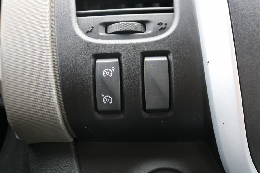 Renault Trafic 1.6 dCi 120pk L2 H1 Airco Trekhaak Imperiaal