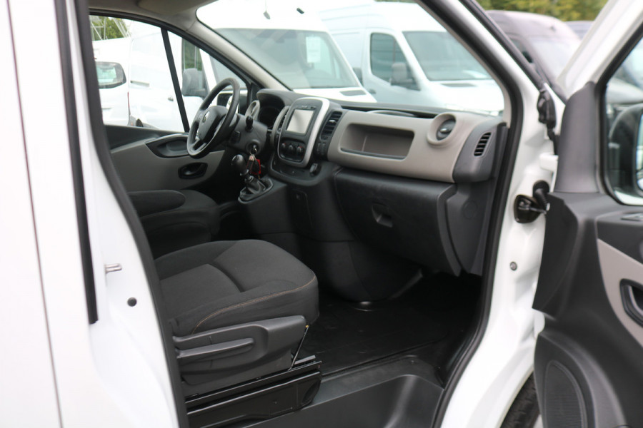 Renault Trafic 1.6 dCi 120pk L2 H1 Airco Trekhaak Imperiaal