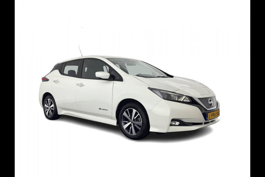 Nissan Leaf Acenta 40 kWh {SOH-90%} Aut. *ADAPTIVE-CRUISE | KEYLESS | NAVI-FULLMAP | BLIND-SPOT | DAB+ | COMFORTSEATS | DIGI-COCKPIT | PRIVACY-GLASS | CAMERA |  17"ALU*