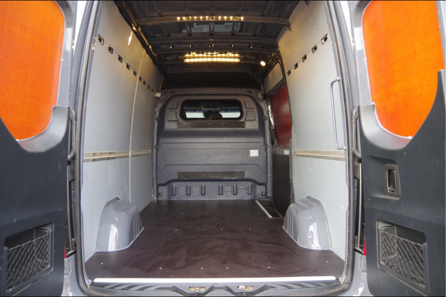 Mercedes-Benz Sprinter 317 1.9 CDI L2H2 AUT. LED, 3.5T TREKHAAK, MBUX 10'', STOELVERWARMING, CAMERA, NAVI, CRUISE, CLIMA, PARKEERSENSOREN, CARPLAY