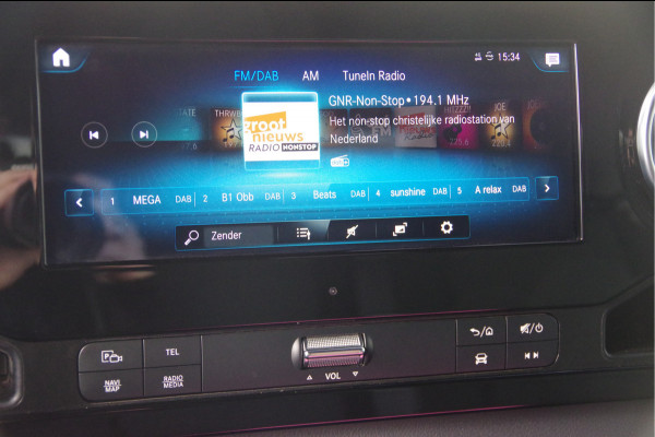 Mercedes-Benz Sprinter 317 1.9 CDI L2H2 AUT. LED, 3.5T TREKHAAK, MBUX 10'', STOELVERWARMING, CAMERA, NAVI, CRUISE, CLIMA, PARKEERSENSOREN, CARPLAY