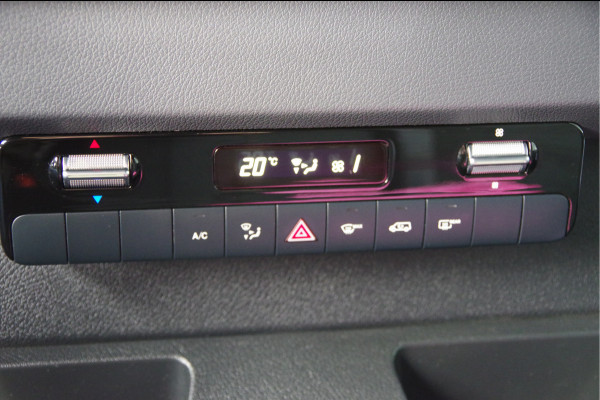 Mercedes-Benz Sprinter 317 1.9 CDI L2H2 AUT. LED, 3.5T TREKHAAK, MBUX 10'', STOELVERWARMING, CAMERA, NAVI, CRUISE, CLIMA, PARKEERSENSOREN, CARPLAY