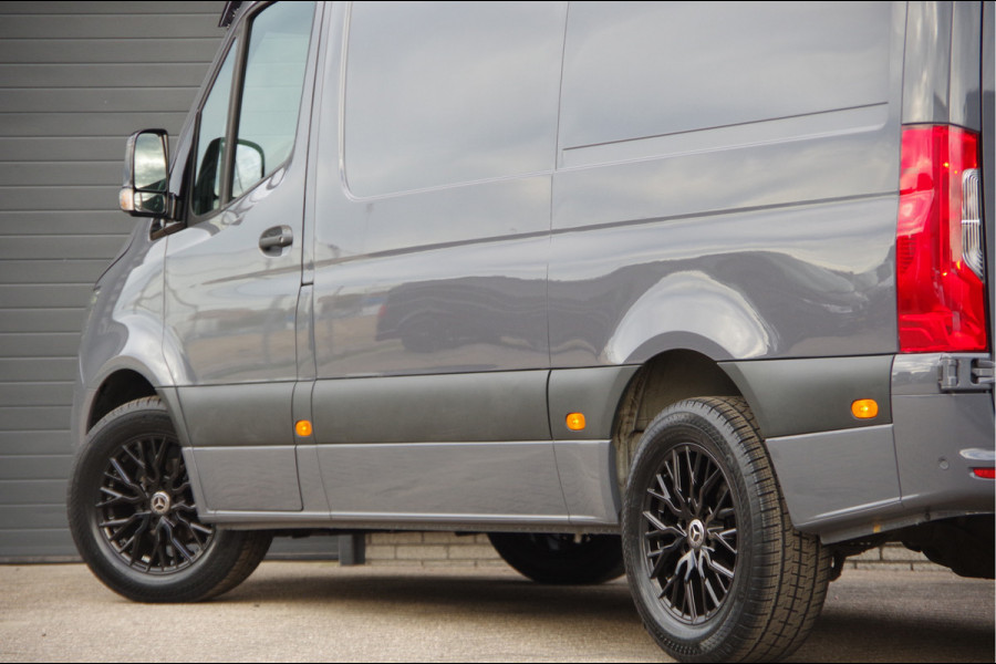 Mercedes-Benz Sprinter 317 1.9 CDI L2H2 AUT. LED, 3.5T TREKHAAK, MBUX 10'', STOELVERWARMING, CAMERA, NAVI, CRUISE, CLIMA, PARKEERSENSOREN, CARPLAY