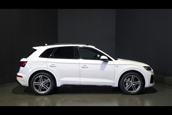 Audi Q5 50 TFSI e S edition | Hud | Trekhaak | Panorama | Carplay