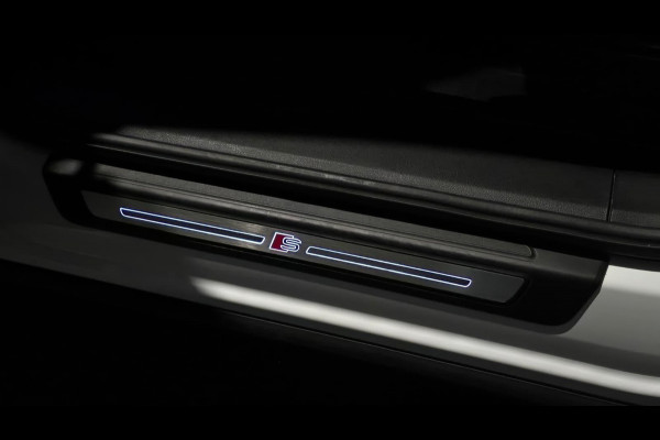 Audi Q5 50 TFSI e S edition | Hud | Trekhaak | Panorama | Carplay