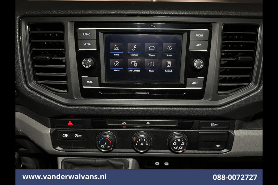 Volkswagen Crafter 2.0 TDI 141pk L3H3 L2H2 Euro6 Airco | Camera | Apple Carplay | Android Auto | Cruisecontrol | Massagestoel Chauffeursstoel, 2800kg trekvermogen