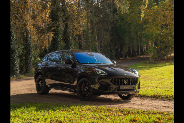 Maserati Grecale Modena 330pk | Pano-dak | Sonus Faber | Head-up | Camera | Stoelverwarming