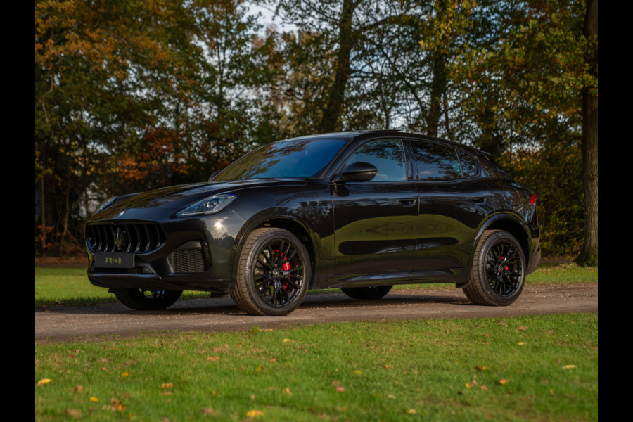 Maserati Grecale Modena 330pk | Pano-dak | Sonus Faber | Head-up | Camera | Stoelverwarming