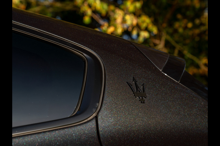 Maserati Grecale Modena 330pk | Pano-dak | Sonus Faber | Head-up | Camera | Stoelverwarming