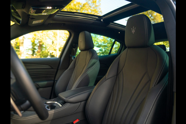 Maserati Grecale Modena 330pk | Pano-dak | Sonus Faber | Head-up | Camera | Stoelverwarming