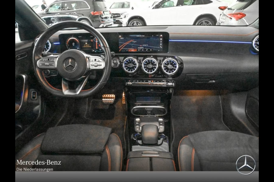 Mercedes-Benz CLA-Klasse Shooting Brake 250e AMG Line ** LED, MBUX+, PANORAMA, NIGHT, SPIEGEL- PACK, 19-inch LMV ** 1e EIG - UNFALLFREI - MB GAR ** ** INFORMEER OOK NAAR ONZE AANTREKKELIJKE FINANCIAL-LEASE TARIEVEN **
