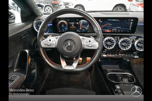 Mercedes-Benz CLA-Klasse Shooting Brake 250e AMG Line ** LED, MBUX+, PANORAMA, NIGHT, SPIEGEL- PACK, 19-inch LMV ** 1e EIG - UNFALLFREI - MB GAR ** ** INFORMEER OOK NAAR ONZE AANTREKKELIJKE FINANCIAL-LEASE TARIEVEN **
