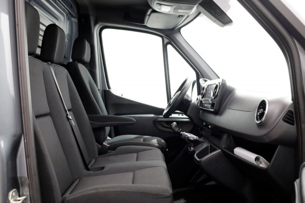 Mercedes-Benz Sprinter 316 CDI 163pk L2H2 LED/Camera/Navi/Trekhaak 2800kg 02-2019