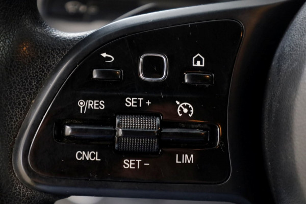 Mercedes-Benz Sprinter 316 CDI 163pk L2H2 LED/Camera/Navi/Trekhaak 2800kg 02-2019