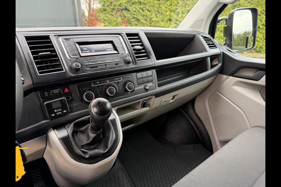 Volkswagen Transporter 2.0 TDI 150 PK 4-MOTION E6 / PICK UP / DUBBELE CABINE / 4x4 / AIRCO / 6-PERS / TREKHAAK