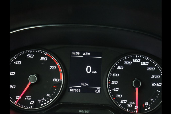 Seat Ibiza 1.0 TSI FR | Stoelverwarming | Adaptive cruise | Carplay | Full LED | Keyless | Parkeerhulp | Climate control | Cruise control | Navigatie | Sportstoelen