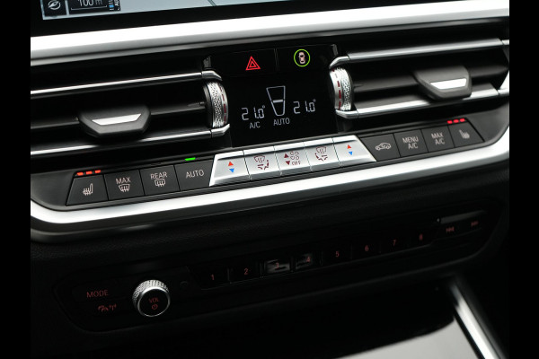 BMW 3 Serie Touring 330e Sportline Plug In Hybrid 293pk Dealer O.H. PHEV | Adaptive Cruise | Sfeerverlichting | Apple Carplay | Black Optic | Sportstoelen Verwarmd | Navigatie | Blis | Virtual | DAB |