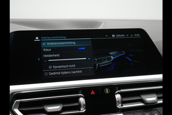 BMW 3 Serie Touring 330e Sportline Plug In Hybrid 293pk Dealer O.H. PHEV | Adaptive Cruise | Sfeerverlichting | Apple Carplay | Black Optic | Sportstoelen Verwarmd | Navigatie | Blis | Virtual | DAB |