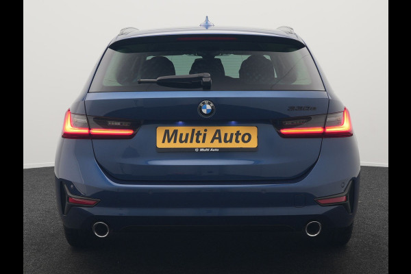 BMW 3 Serie Touring 330e Sportline Plug In Hybrid 293pk Dealer O.H. PHEV | Adaptive Cruise | Sfeerverlichting | Apple Carplay | Black Optic | Sportstoelen Verwarmd | Navigatie | Blis | Virtual | DAB |