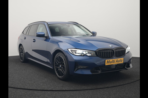 BMW 3 Serie Touring 330e Sportline Plug In Hybrid 293pk Dealer O.H. PHEV | Adaptive Cruise | Sfeerverlichting | Apple Carplay | Black Optic | Sportstoelen Verwarmd | Navigatie | Blis | Virtual | DAB |