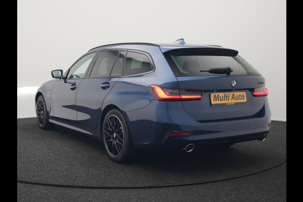BMW 3 Serie Touring 330e Sportline Plug In Hybrid 293pk Dealer O.H. PHEV | Adaptive Cruise | Sfeerverlichting | Apple Carplay | Black Optic | Sportstoelen Verwarmd | Navigatie | Blis | Virtual | DAB |