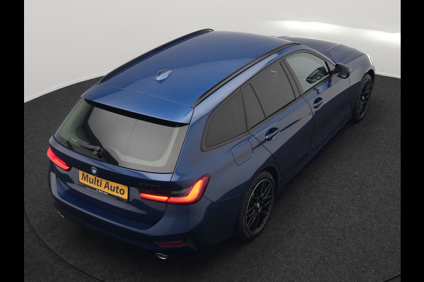 BMW 3 Serie Touring 330e Sportline Plug In Hybrid 293pk Dealer O.H. PHEV | Adaptive Cruise | Sfeerverlichting | Apple Carplay | Black Optic | Sportstoelen Verwarmd | Navigatie | Blis | Virtual | DAB |