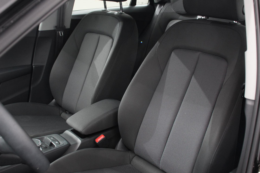 Audi Q2 35 TFSI 150pk S-tronic Prestige | Navigatie | Apple Carplay/Android Auto | Camera | Parkeersensoren | Adaptive Cruise Control | Stoelverwarming | Climatronic