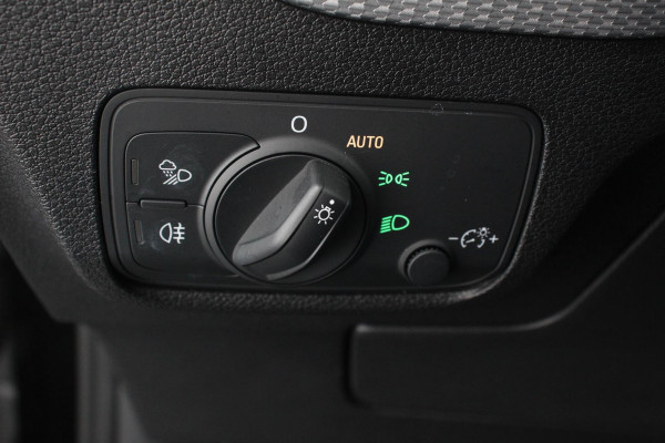 Audi Q2 35 TFSI 150pk S-tronic Prestige | Navigatie | Apple Carplay/Android Auto | Camera | Parkeersensoren | Adaptive Cruise Control | Stoelverwarming | Climatronic