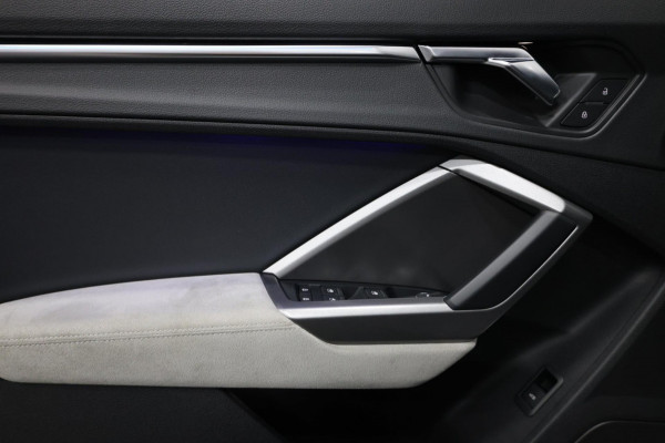 Audi Q3 45 TFSI quattro S edition S-LINE/LED/SFEER/VIRTUAL/PANO/LEER+S.VERWARMING/20" LMV/CAM/ACC/ECC/12 MND GARANTIE!