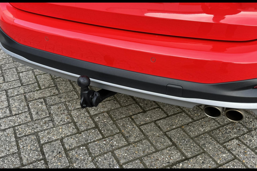 Ford FOCUS Wagon 1.0 EcoBoost Automaat Titanium Business Active Adaptive cruise Climate control Winterpack Pano B&O Apple/ Android