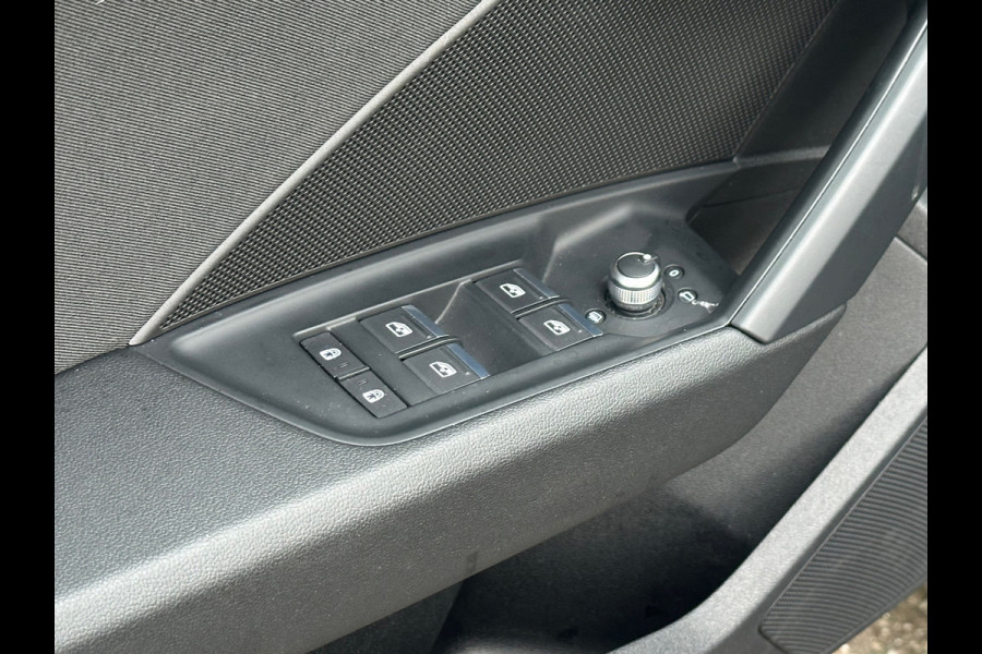 Audi A3 Limousine 30 TFSI Advanced edition Adaptive/Virtual/