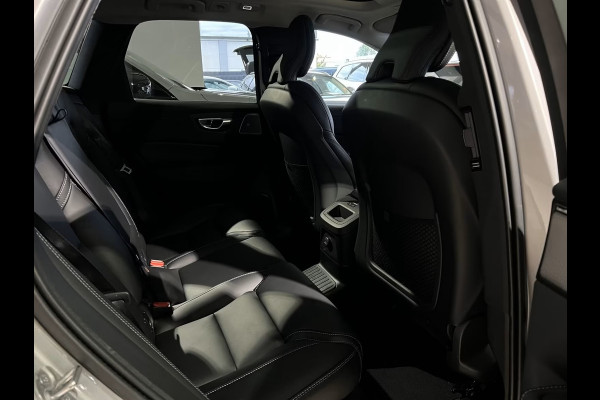 Volvo XC60 2.0 T8 Plug-in hybrid AWD Plus Dark (335kW/455PK) FULL OPTION ** 1e EIG - Ex VOLVO - € 26.000,= onder NP ** ** INFORMEER OOK NAAR ONZE AANTREKKELIJKE FINANCIAL-LEASE TARIEVEN **