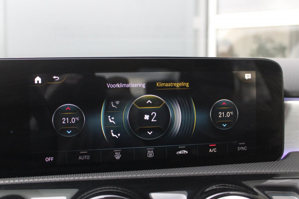 Mercedes-Benz A-Klasse 250 e Limousine AMG Night | Pano | Sfeer | Memory | Camera