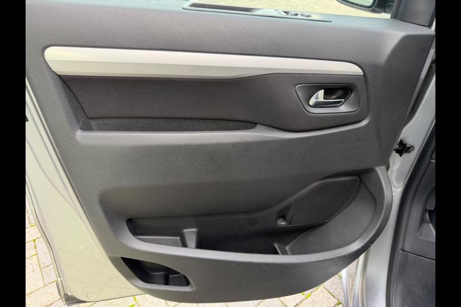 Toyota ProAce Worker 2.0 D-4D automaat Black Line DC Dubbele Cabine, NAP, CarPlay