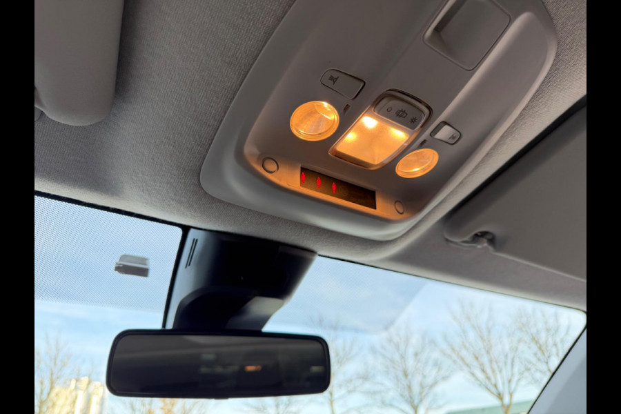 Toyota ProAce Worker 2.0 D-4D automaat Black Line DC Dubbele Cabine, NAP, CarPlay