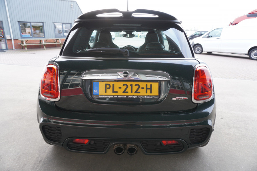 MINI Mini 2.0 232PK John Cooper Works Chili Automaat Nr. V248 |  Airco | Adaptive Cruise | Navi | Panorama dak