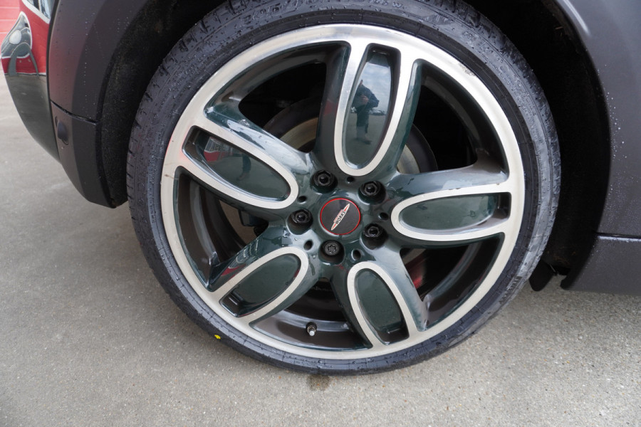 MINI Mini 2.0 232PK John Cooper Works Chili Automaat Nr. V248 |  Airco | Adaptive Cruise | Navi | Panorama dak