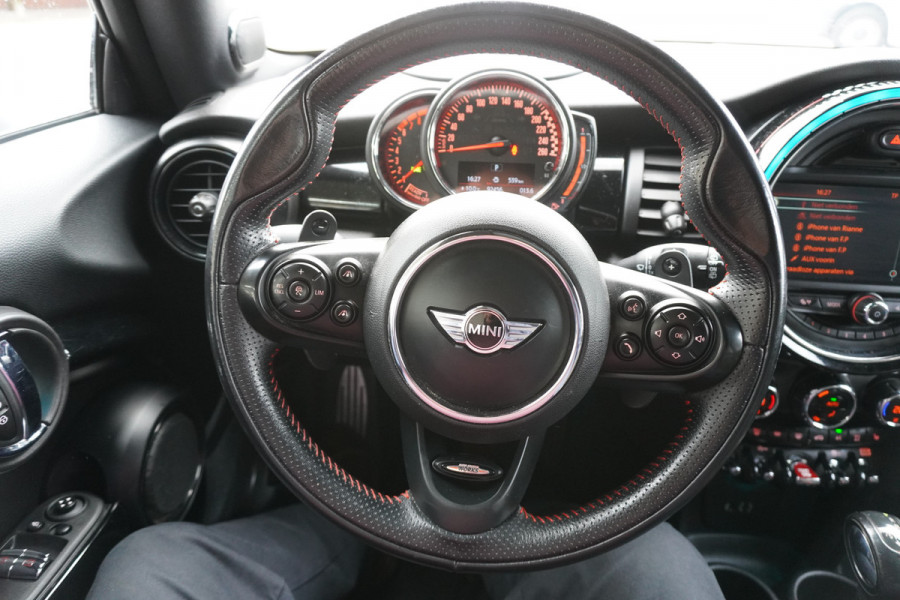MINI Mini 2.0 232PK John Cooper Works Chili Automaat Nr. V248 |  Airco | Adaptive Cruise | Navi | Panorama dak
